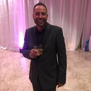 Meet your Posher, Avi